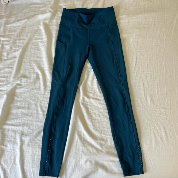 Lululemon Fast and Free leggings blue size 2 - Picture 3 of 3